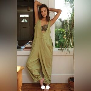 New Free People Dusk To Dawn Romper Jumpsuit Moss Green size Small 100% Cotton